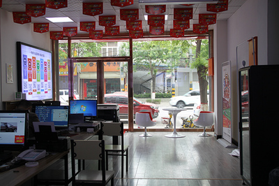 图文广告店员工频繁离职的深层原因与解决策略 让技术团队不再“跳槽”